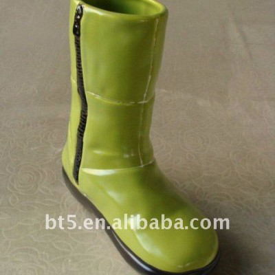 8 inch ceramic boots vase